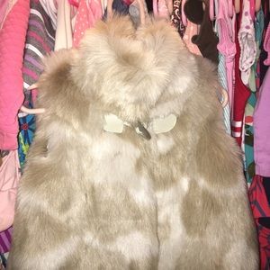 Beautiful Fur Vest. Never Worn